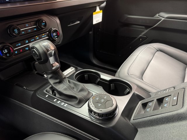2025 Ford Bronco Outer Banks photo 18