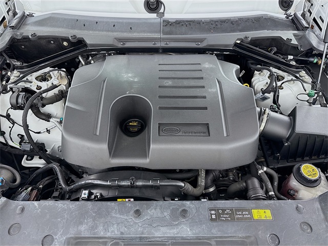 2023 Land Rover Defender 130 First Edition photo 29