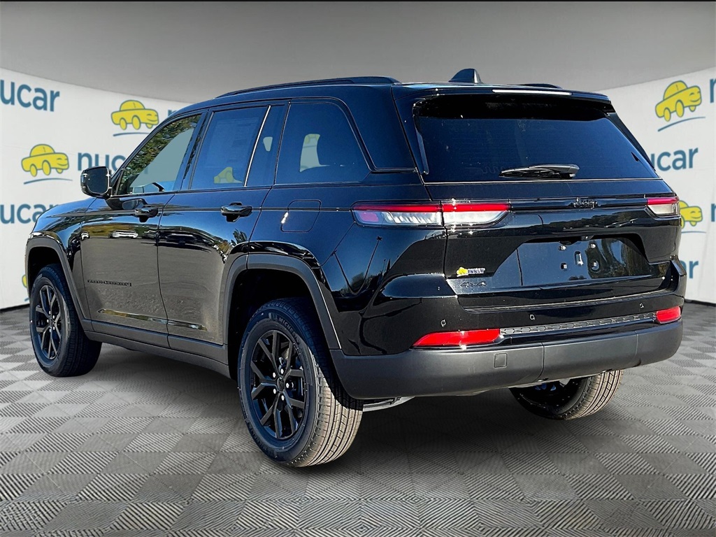 2025 Jeep Grand Cherokee Altitude X photo 4