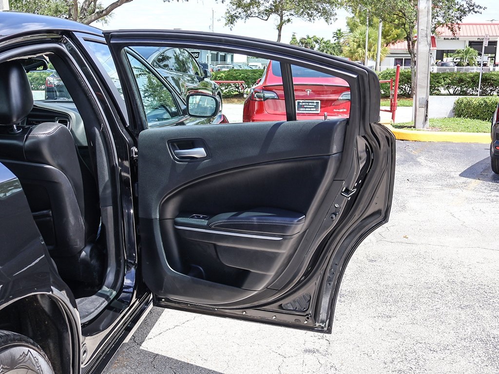 2022 Dodge Charger SXT photo 26