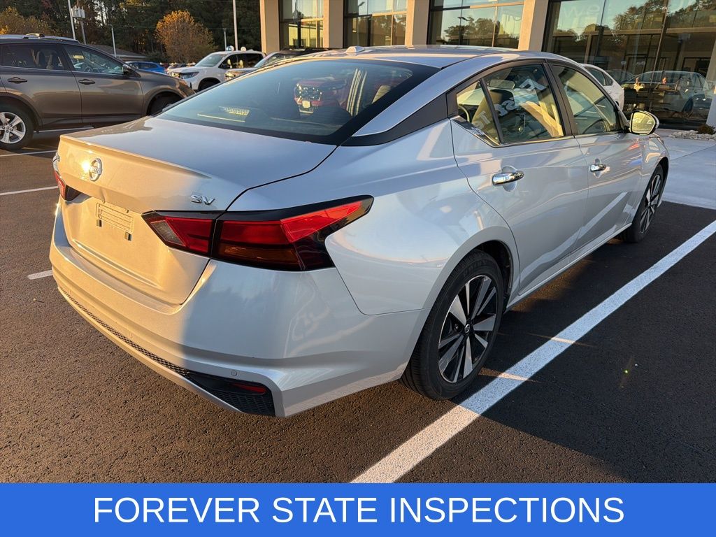 2022 Nissan Altima 2.5 SV photo 4