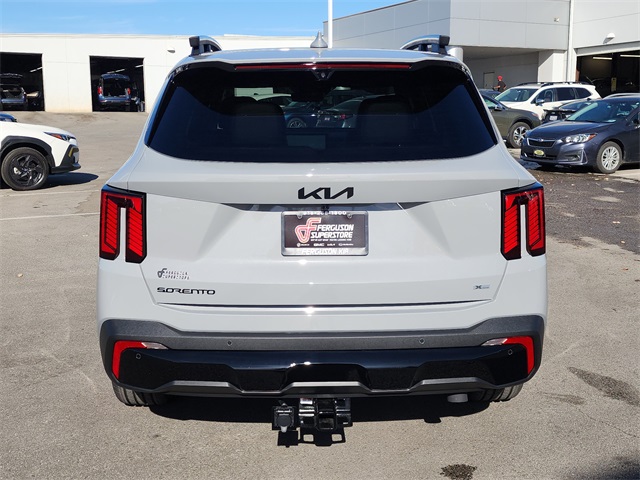 2026 Kia Sorento X-Line SX Prestige photo 3