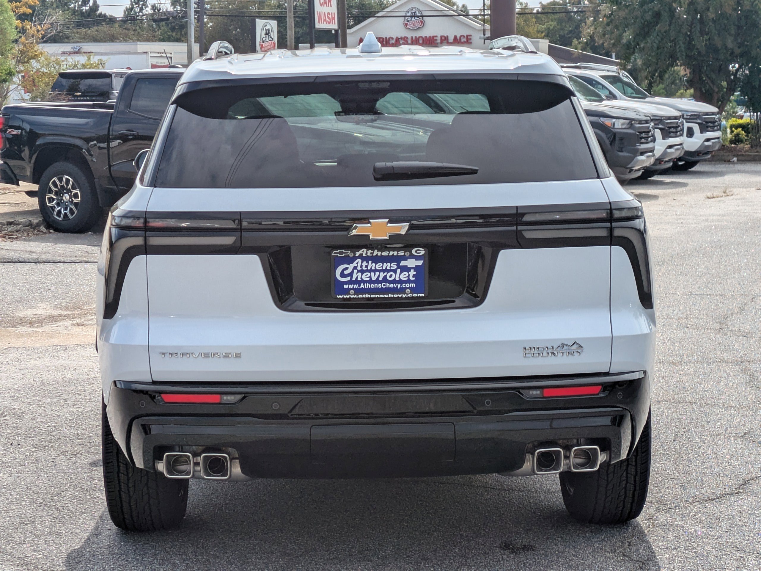 2026 Chevrolet Traverse High Country photo 3