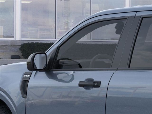 2025 Ford Maverick XLT photo 17