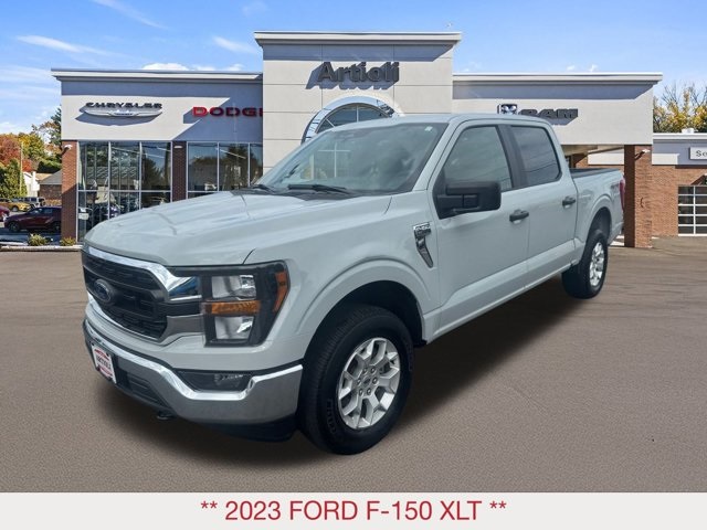 2023 Ford F-150 XLT photo 2