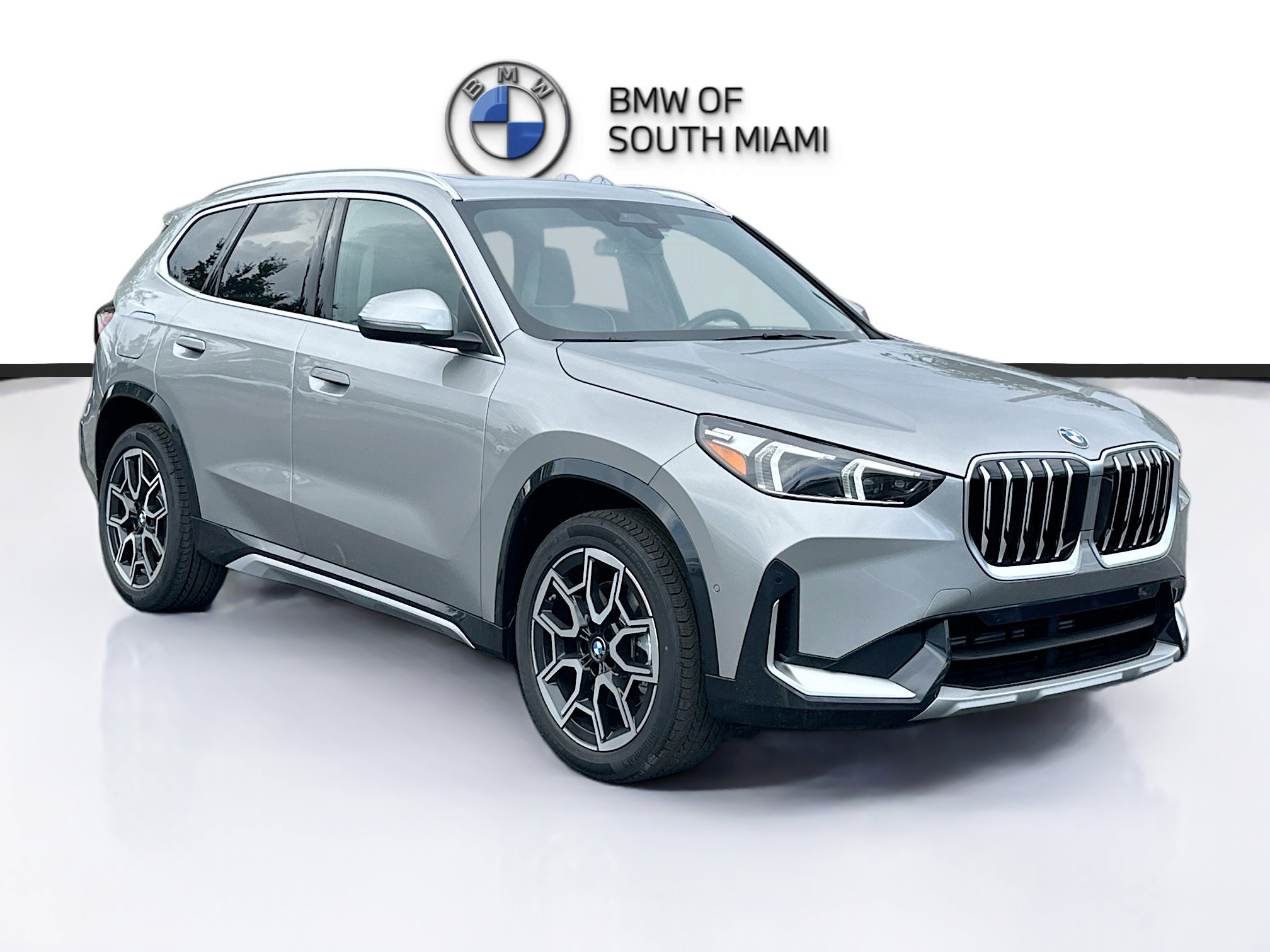 2026 BMW X1 28i's photo