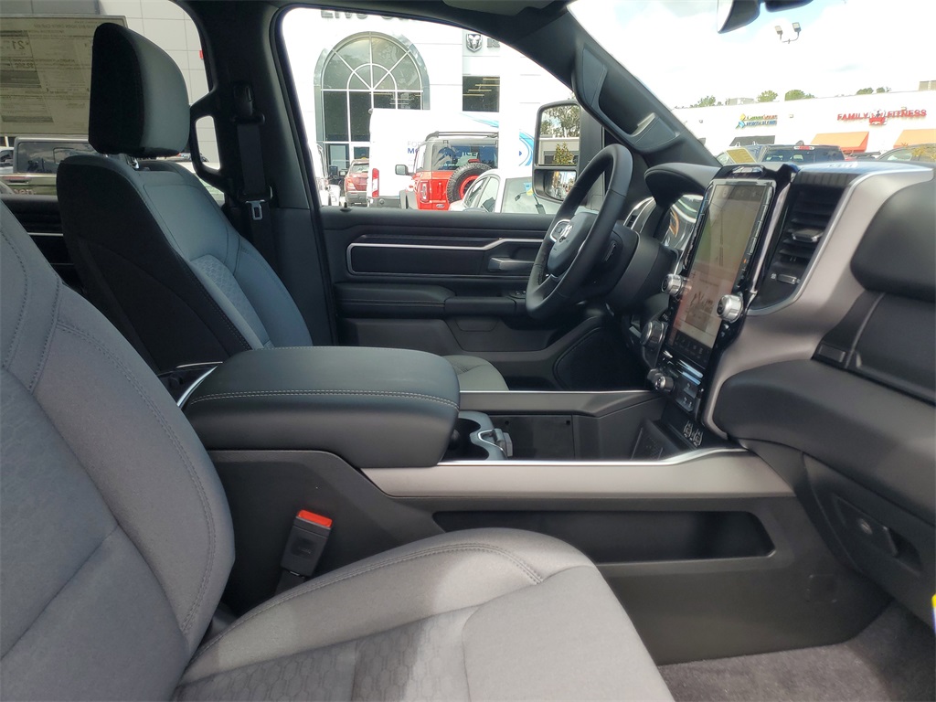 2025 Ram 1500 Big Horn Lone Star photo 28