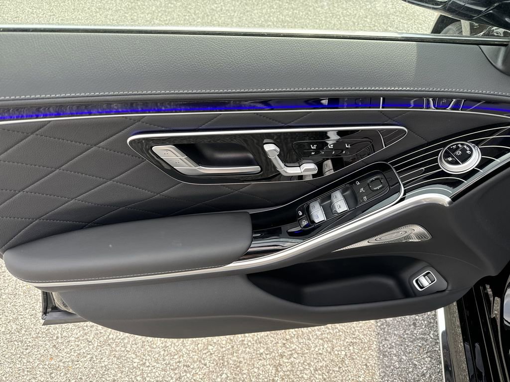 2025 Mercedes Benz S 580 4MATIC photo 11