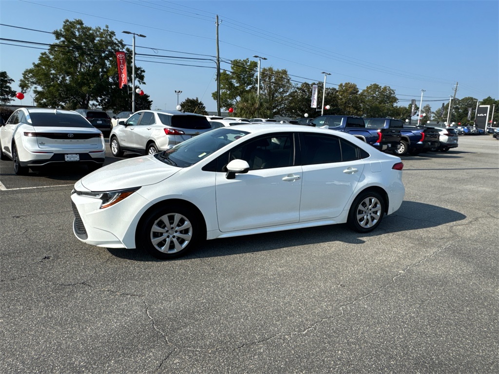 2021 Toyota Corolla LE photo 7