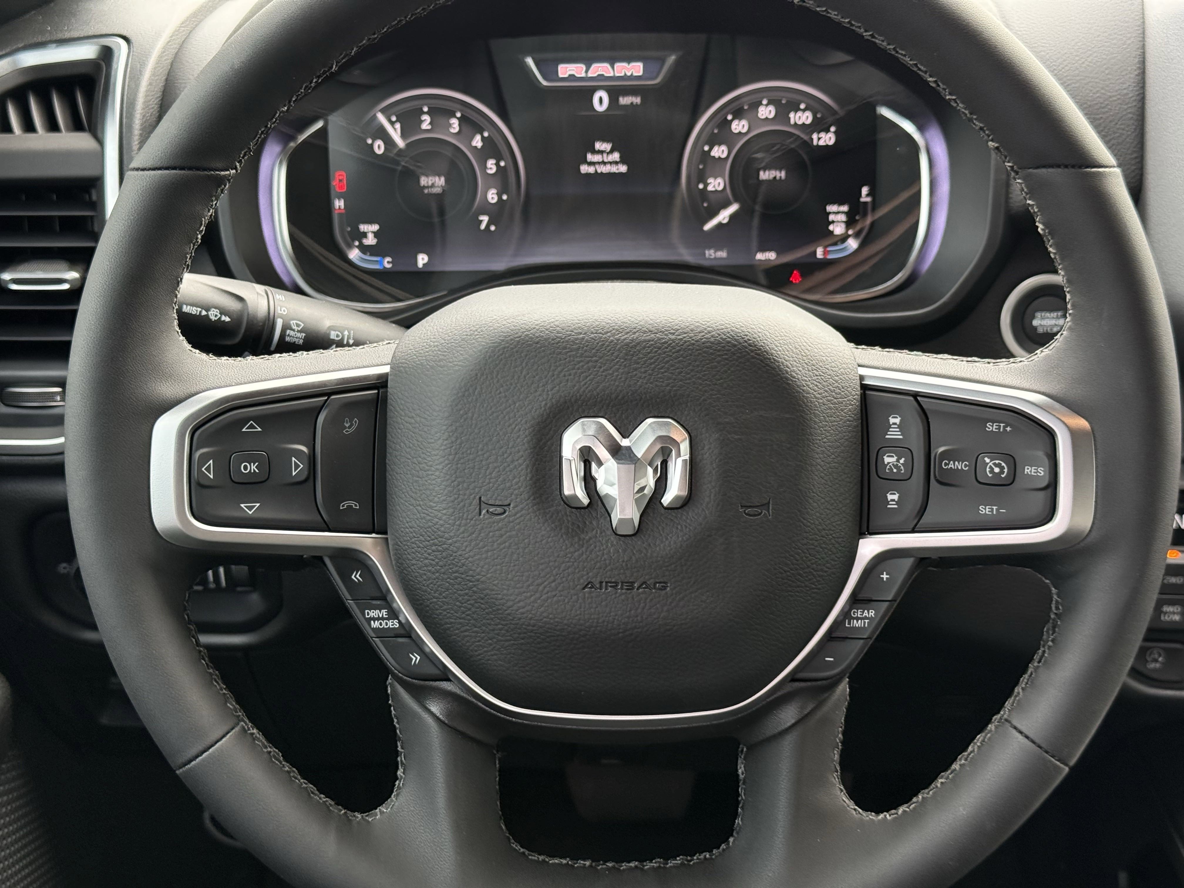2025 Ram 1500 Big Horn Lone Star photo 4