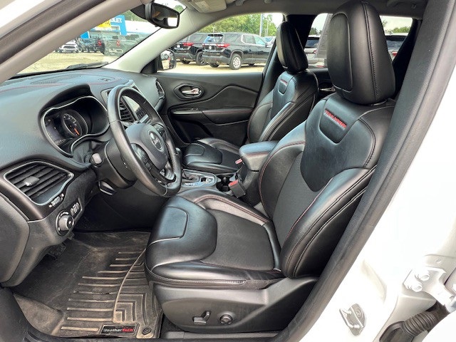 2019 Jeep Cherokee Trailhawk photo 10