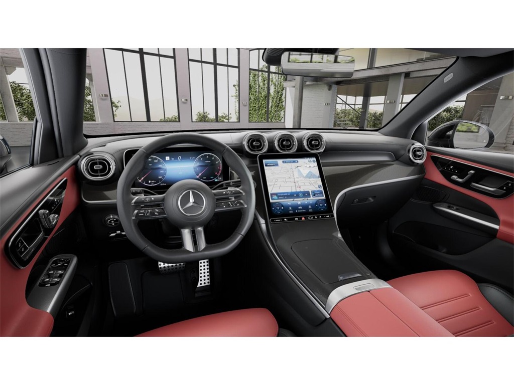 2025 Mercedes Benz GLC 300 4MATIC photo 3