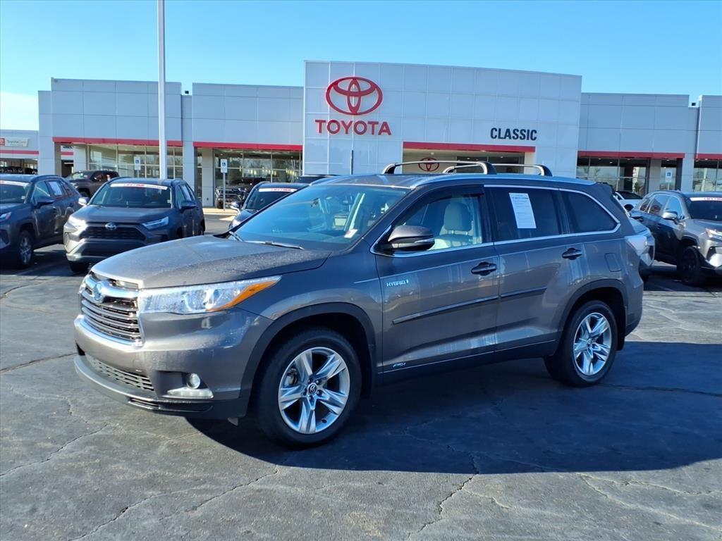 2016 Toyota Highlander Limited's photo