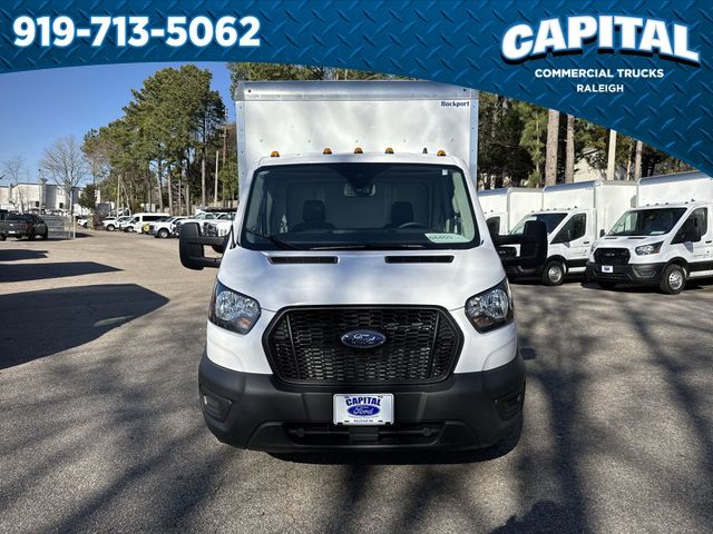2024 Ford Transit Cutaway photo 3