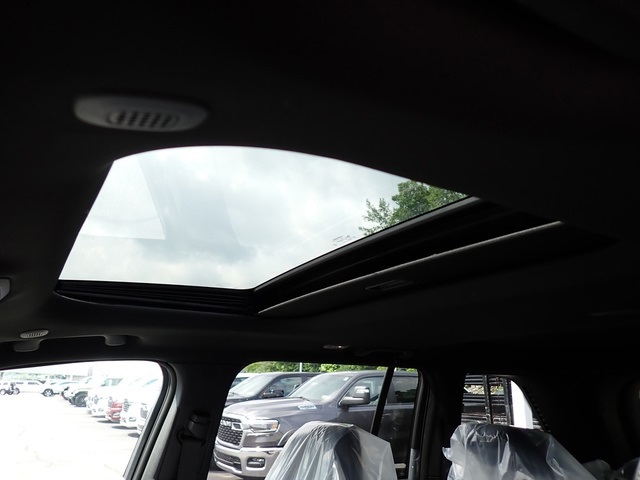 2025 Jeep Grand Cherokee Altitude X photo 17