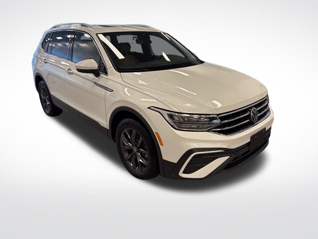 2023 Volkswagen Tiguan SE photo 2