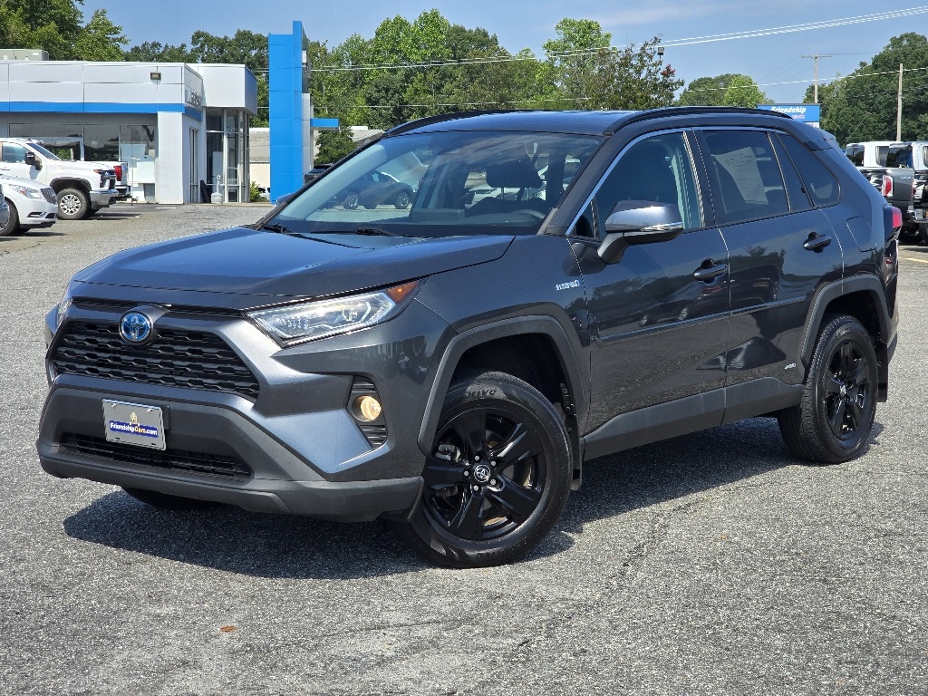 2021 Toyota RAV4 Hybrid XLE photo 2