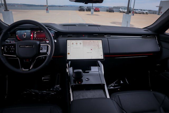 2025 Land Rover Range Rover Sport photo 18