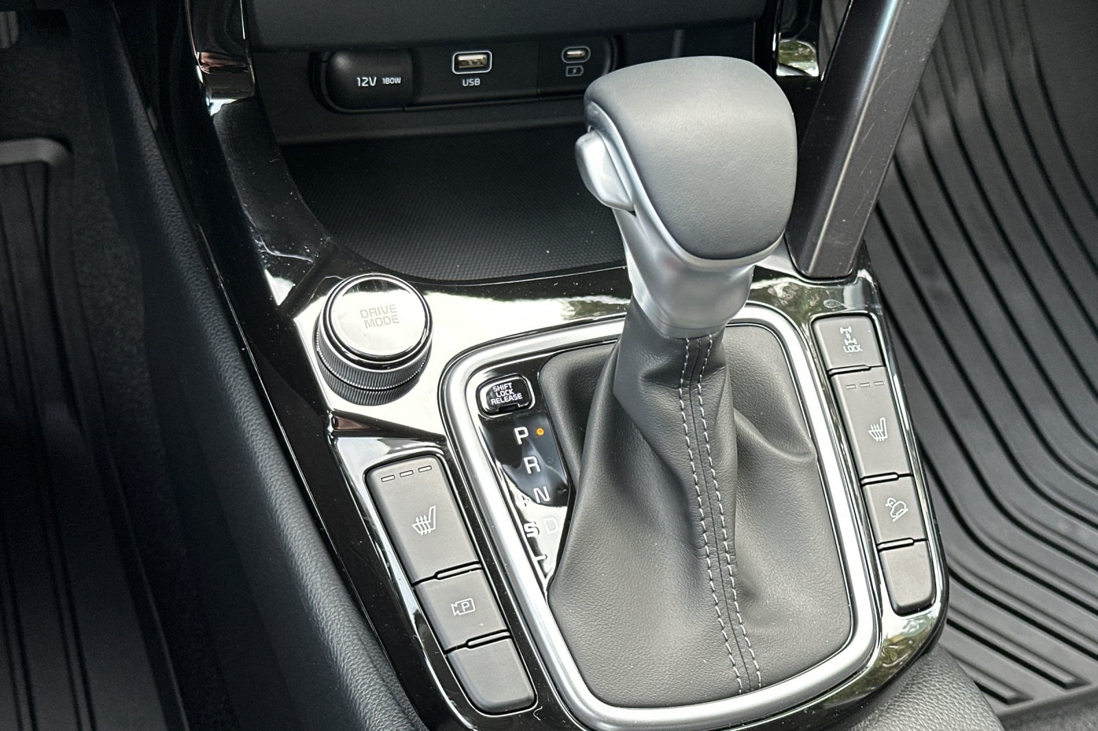 2025 Kia Seltos S X-Line photo 17