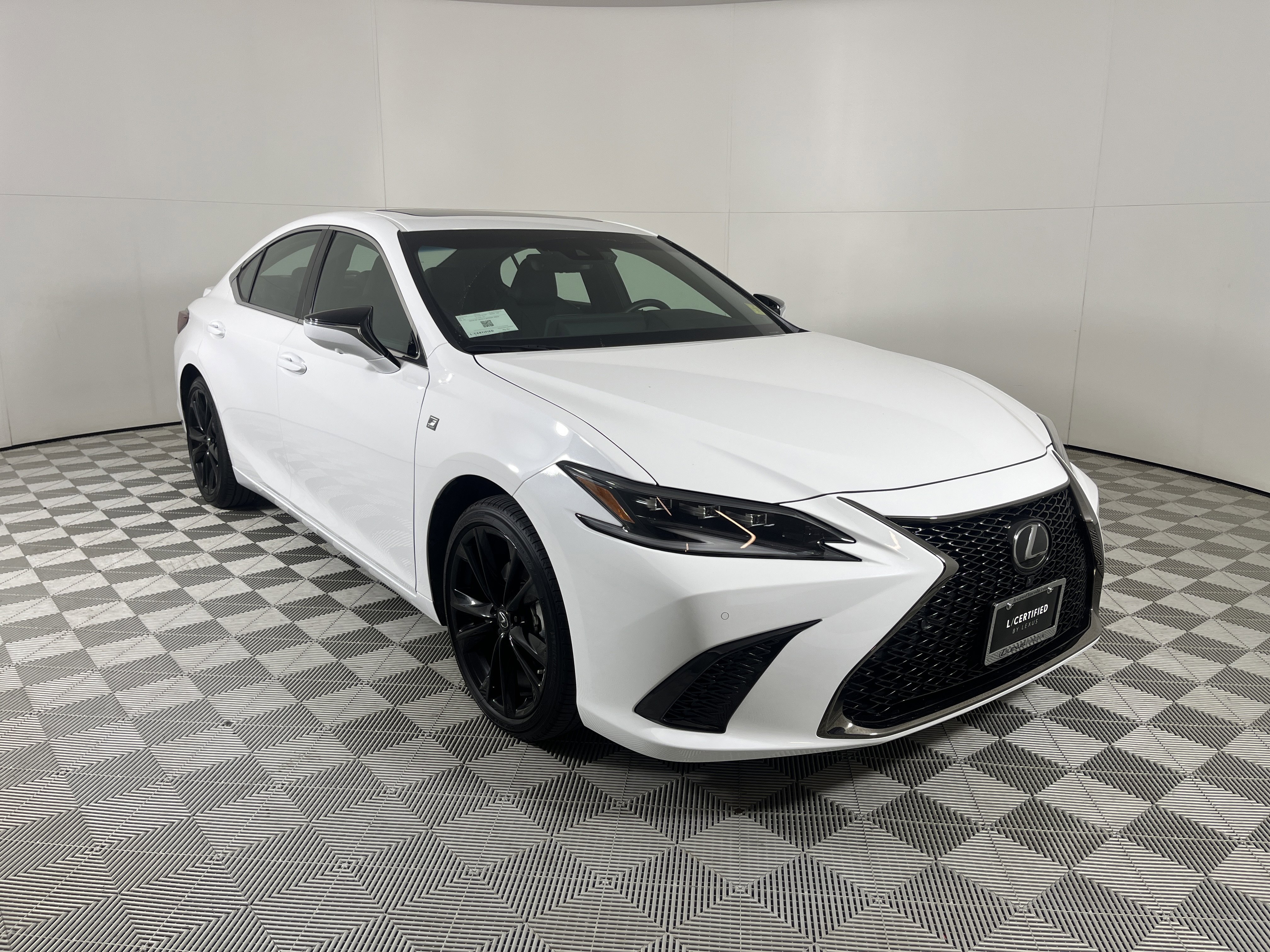 2024 Lexus ES 350 F SPORT Handling