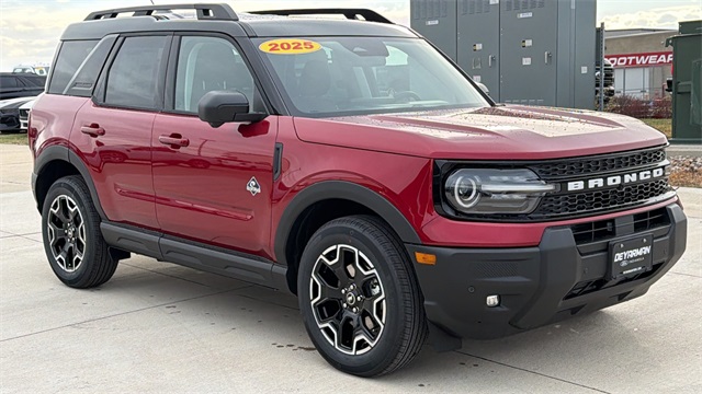 2025 Ford Bronco Sport Outer Banks's photo
