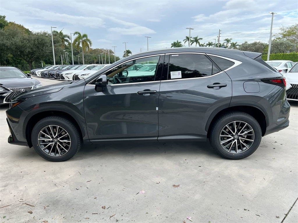 2026 Lexus NX 350 photo 2