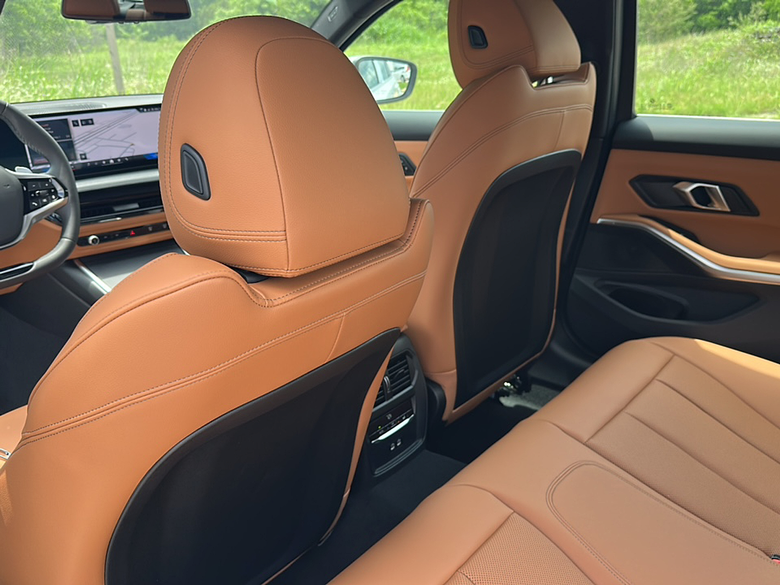 2025 Bmw 330i photo 4