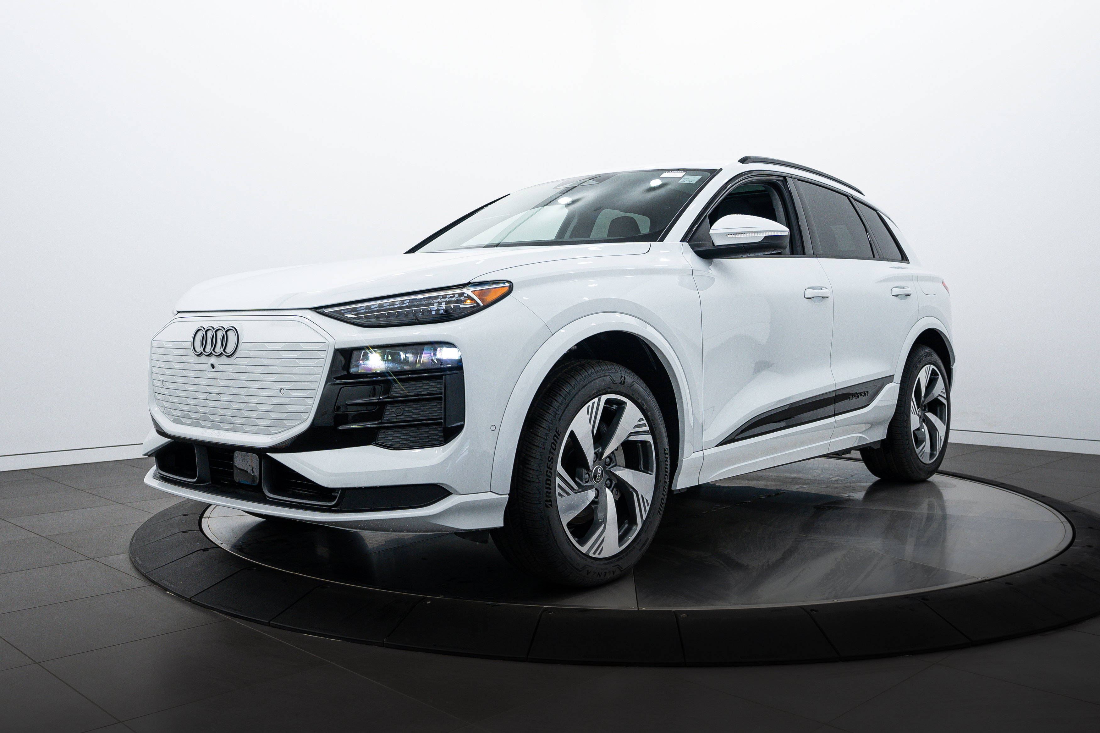 2025 Audi Q6 E-tron Premium Plus photo 6