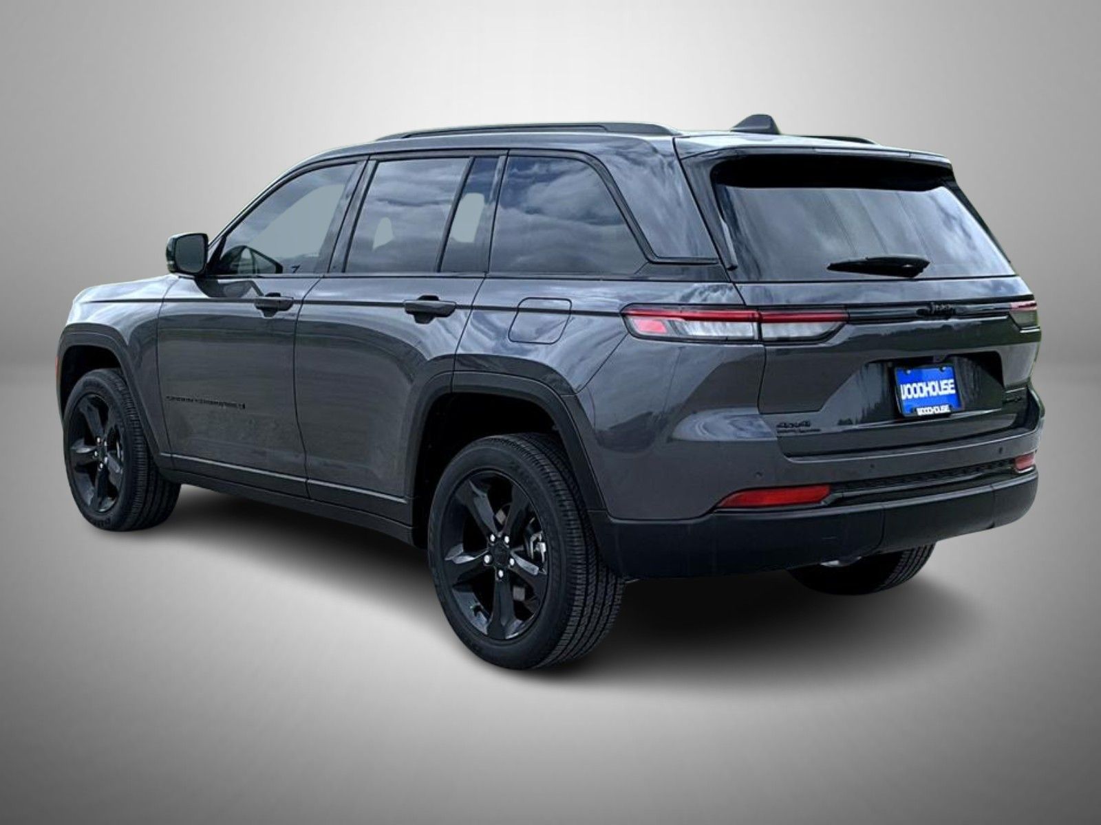2024 Jeep Grand Cherokee Altitude photo 3