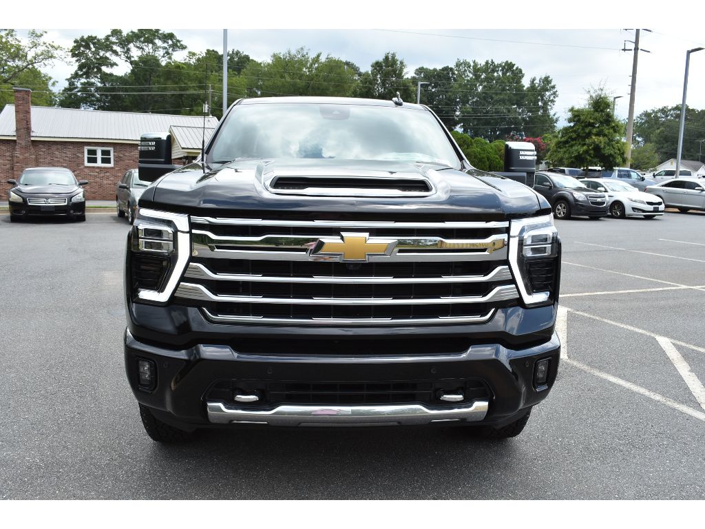 2025 Chevrolet Silverado 2500HD High Country photo 8