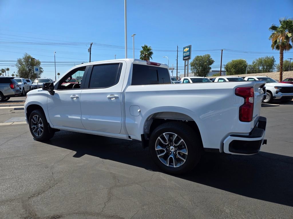 2024 Chevrolet Silverado 1500 RST photo 4