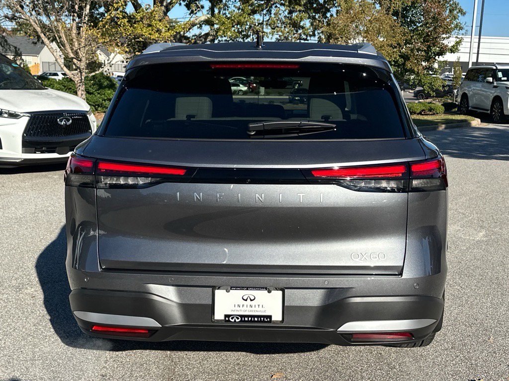 2026 Infiniti QX60 Luxe photo 3