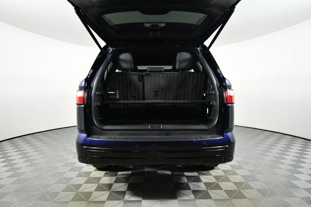 2024 Toyota Sequoia Platinum photo 18