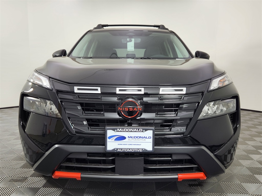 2026 Nissan Rogue SV photo 4