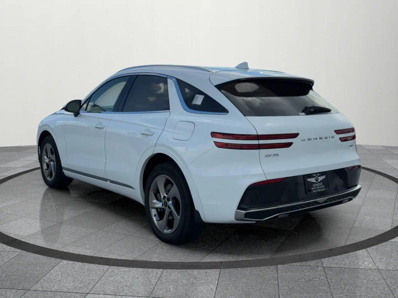 2026 Genesis GV70 2.5T Select photo 4