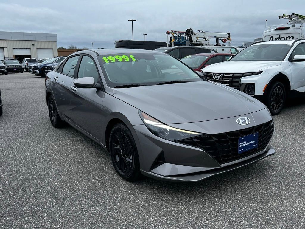 2022 Hyundai Elantra Blue