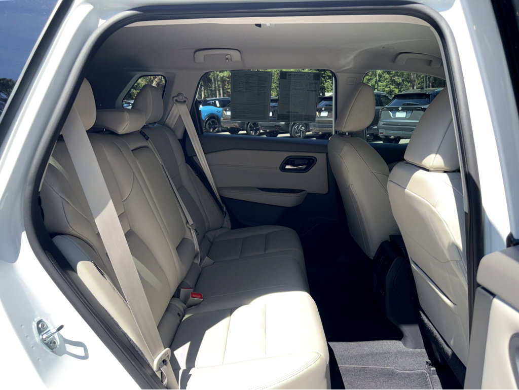 2024 Nissan Rogue SL photo 15