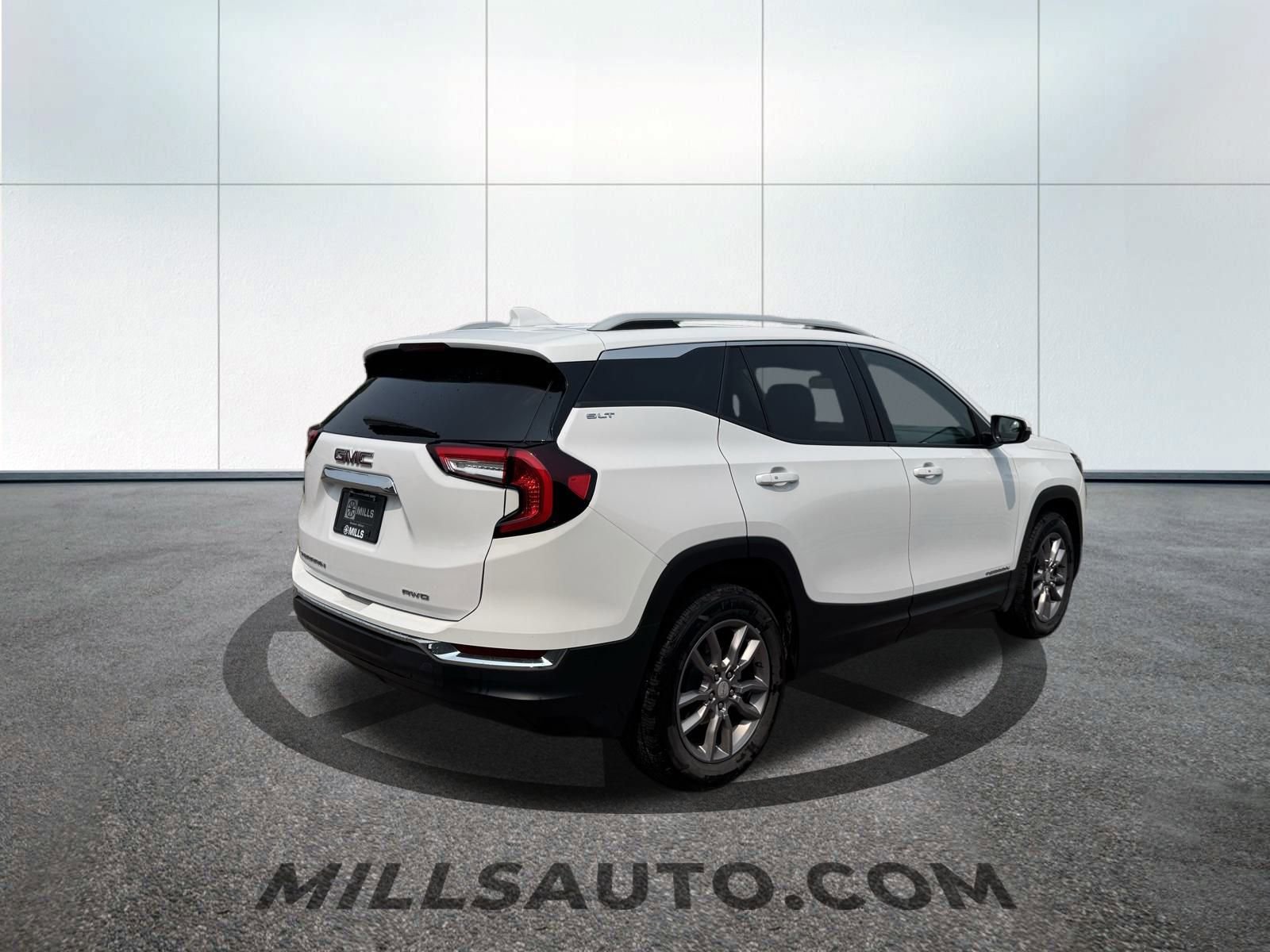 2023 Gmc Terrain SLT photo 3