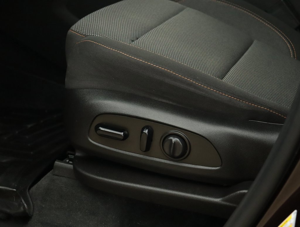 2021 Chevrolet Traverse Cloth photo 21