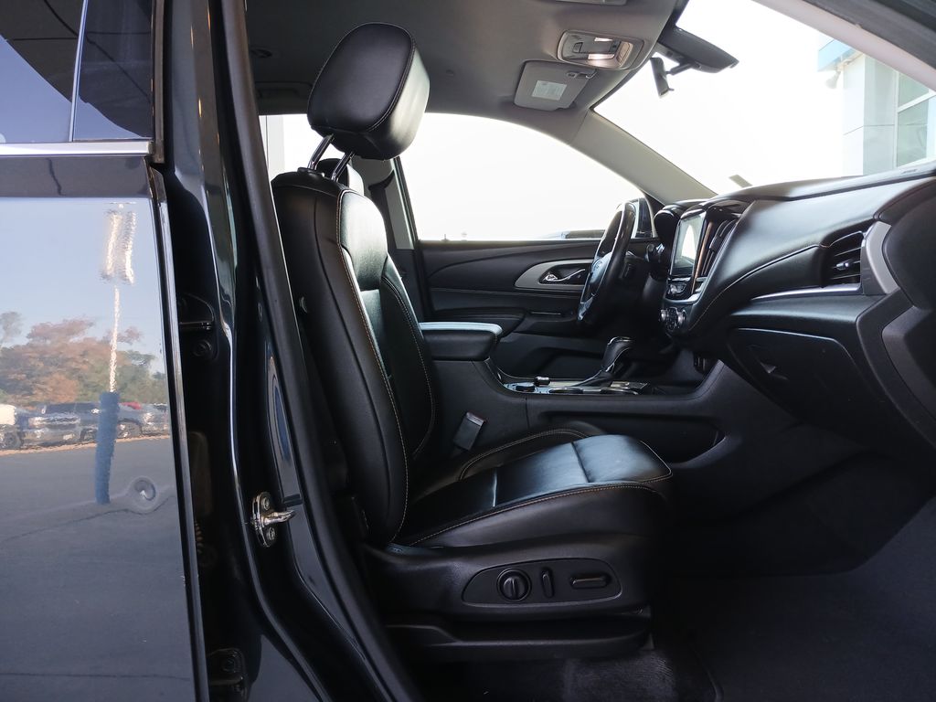2020 Chevrolet Traverse 3LT photo 28