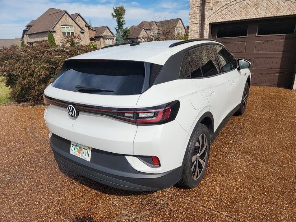 2023 Volkswagen ID.4 Pro photo 4