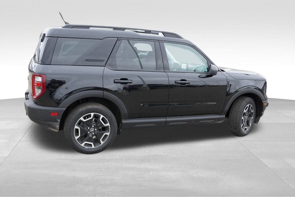 2021 Ford Bronco Sport Outer Banks photo 4