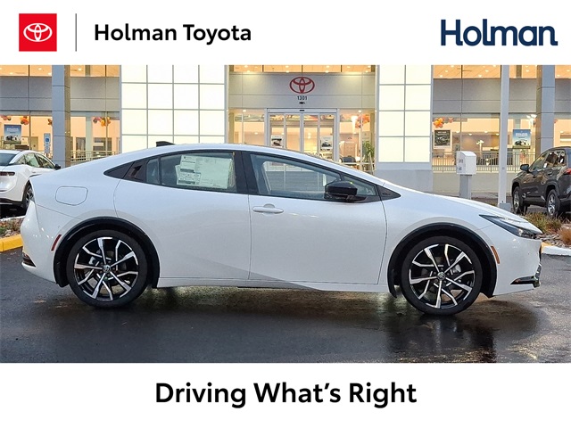 2026 Toyota Prius XSE Premium's photo