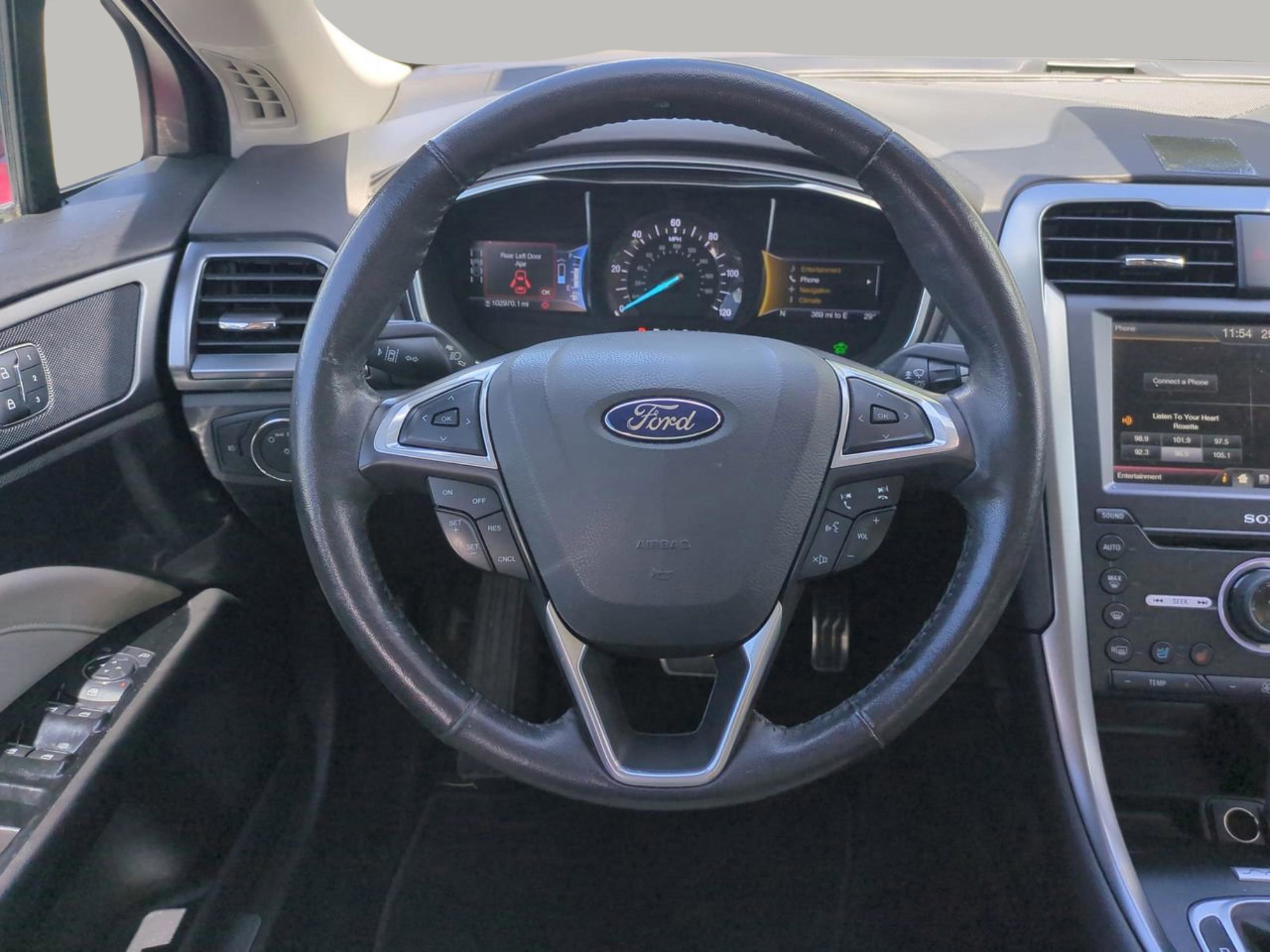 2016 Ford Fusion Titanium photo 17