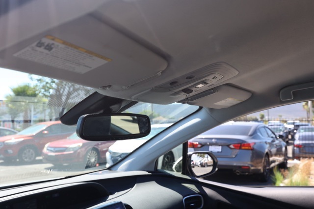 2021 Toyota Prius Prime Limited photo 11