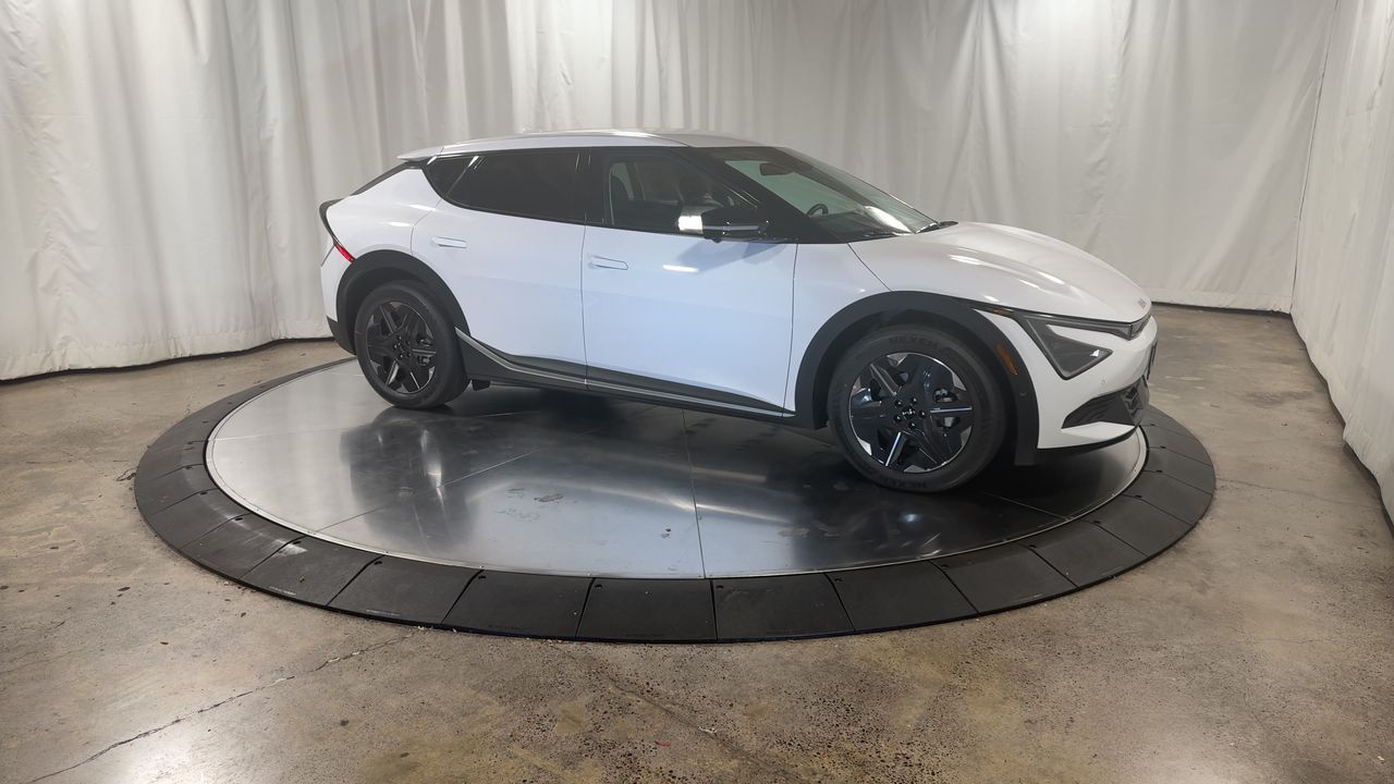 2025 Kia EV6 Light Wind photo 3