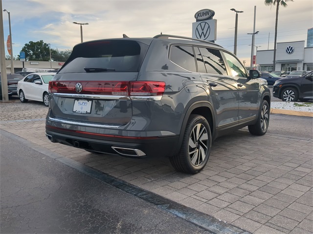 2026 Volkswagen Atlas SE Technology photo 4