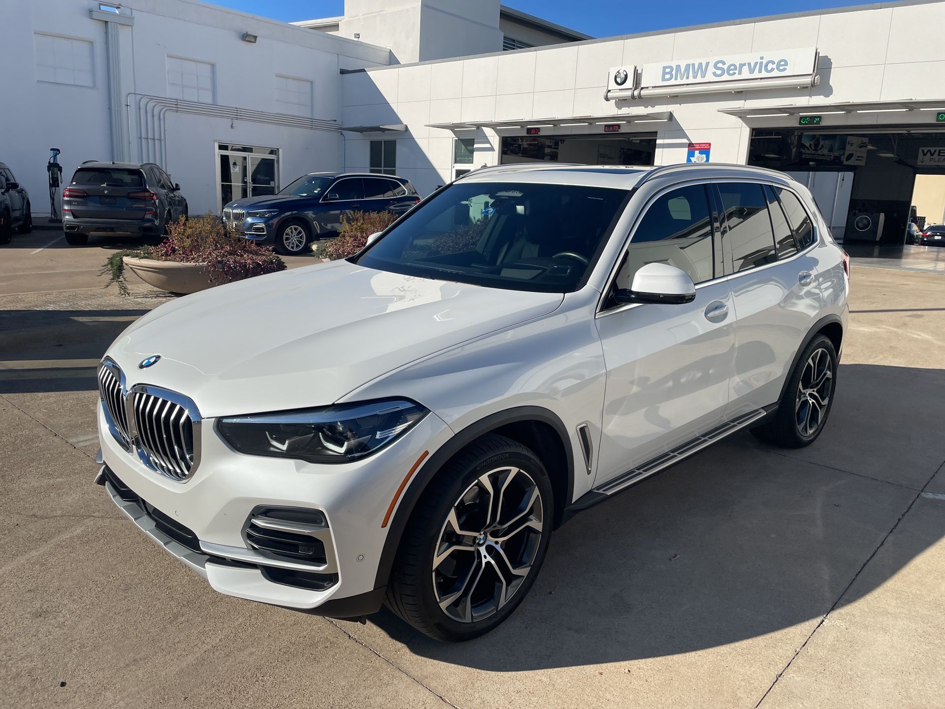 2023 BMW X5 40i's photo