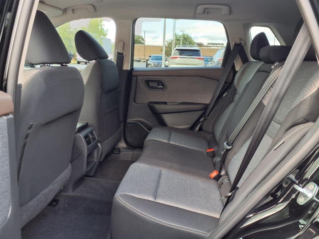 2022 Nissan Rogue S photo 12