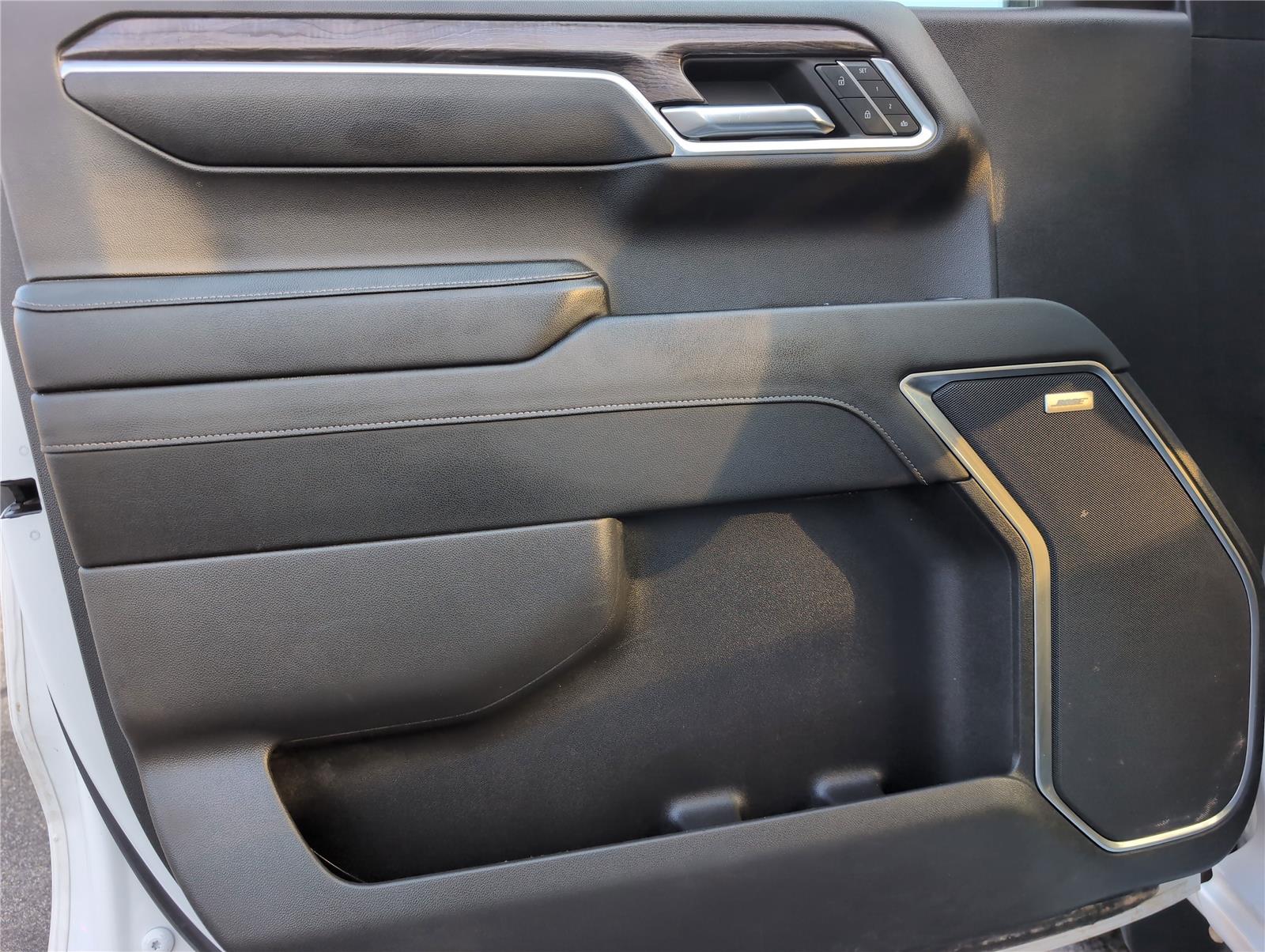 2023 Chevrolet Silverado 1500 LTZ photo 11